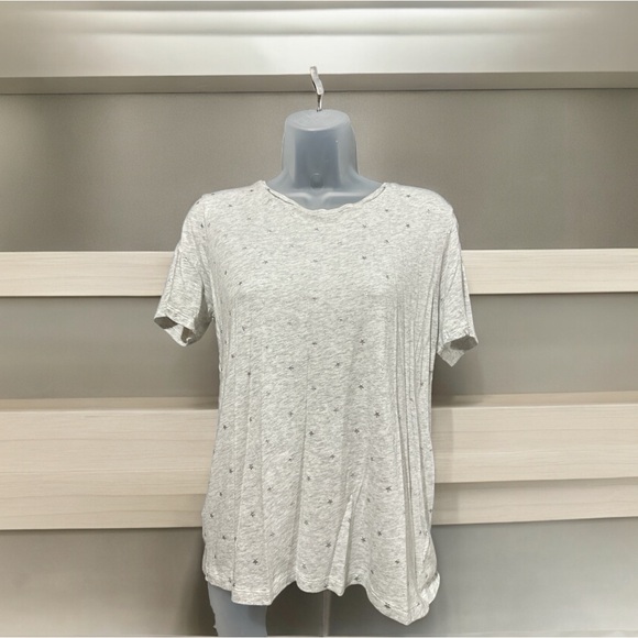 Banana Republic Tops - BANANA REPUBLIC Tshirt